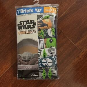Disney Star Wars Mandalorian Kids Briefs Size 4T